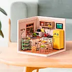 Bauen Sie die Zimmer eines Miniaturhauses zusammen